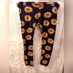 Daisy FUN Floral Leggings